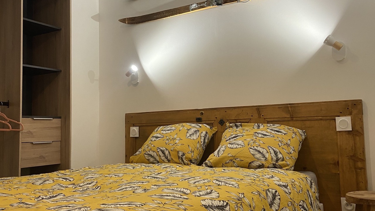 Photo of Bedroom in Saint-Claude