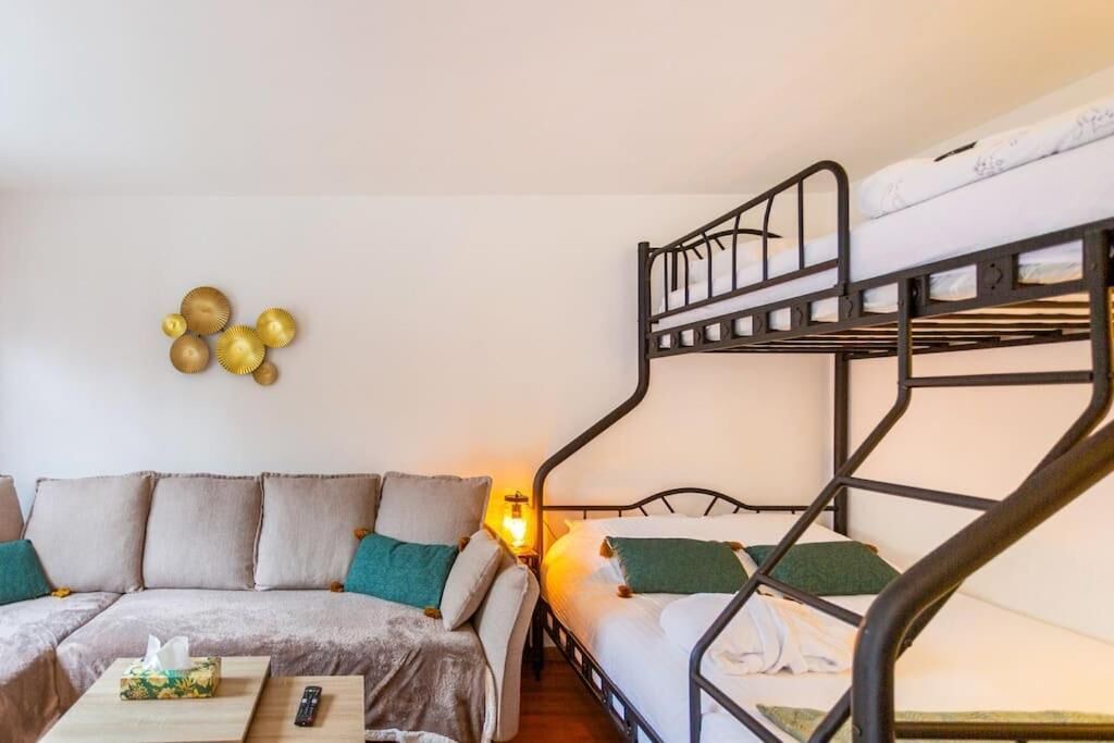 Photo of Bedroom in Saint-Michel-sur-Orge