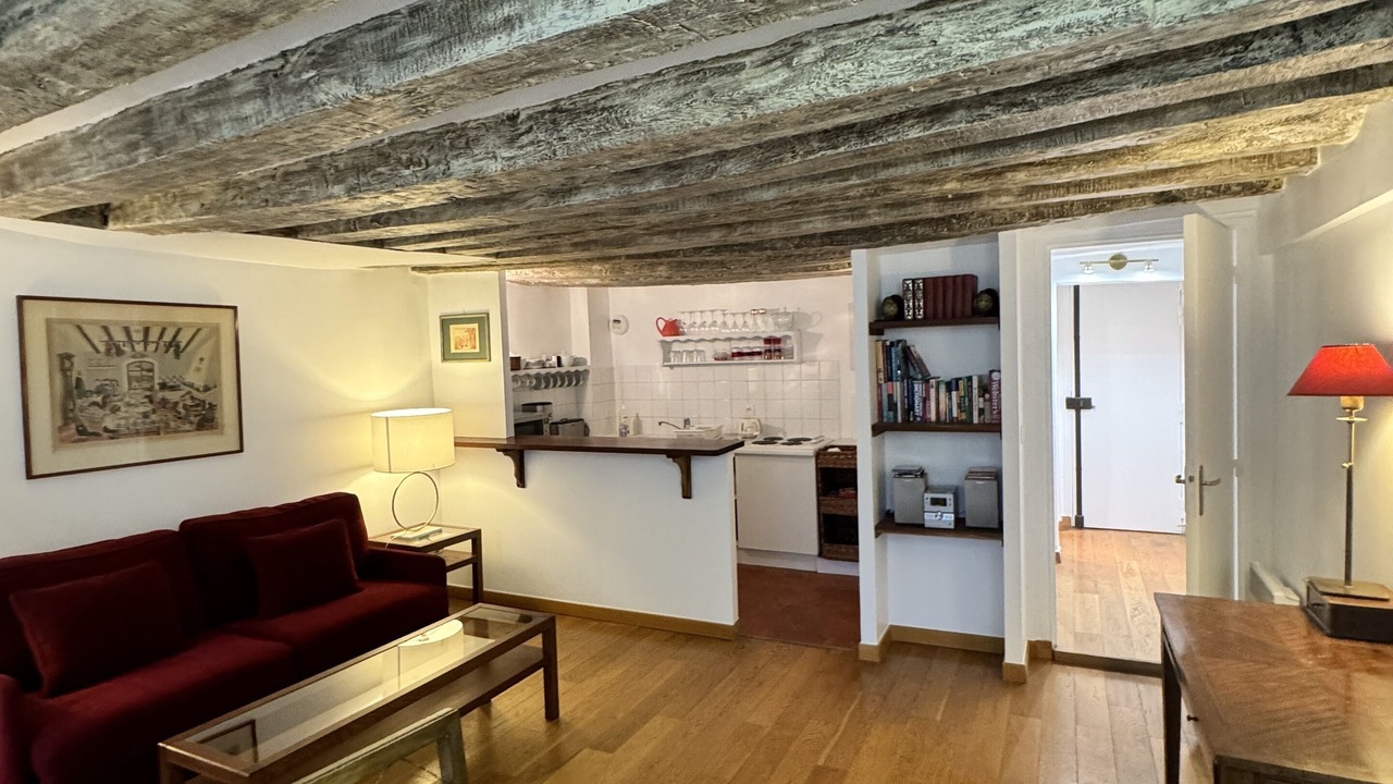Photo of Livingroom in 6th Arrondissement