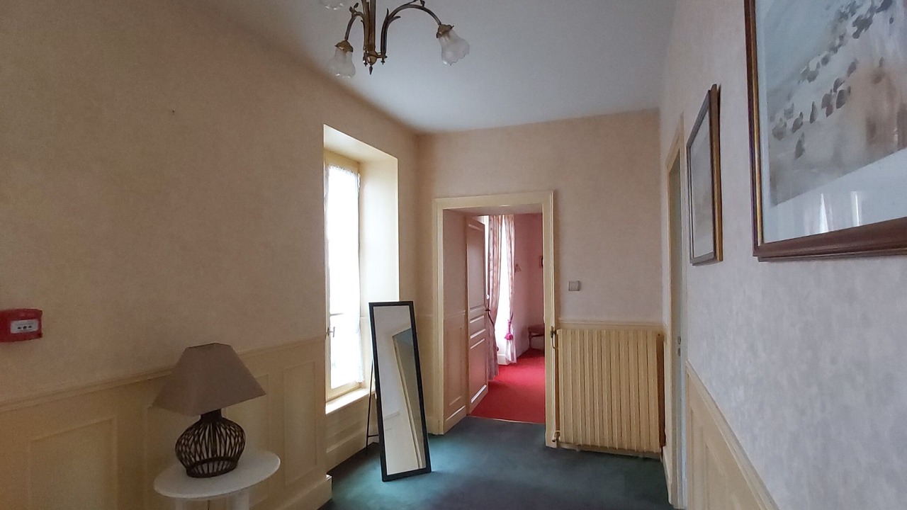 Photo of Others in Verneuil