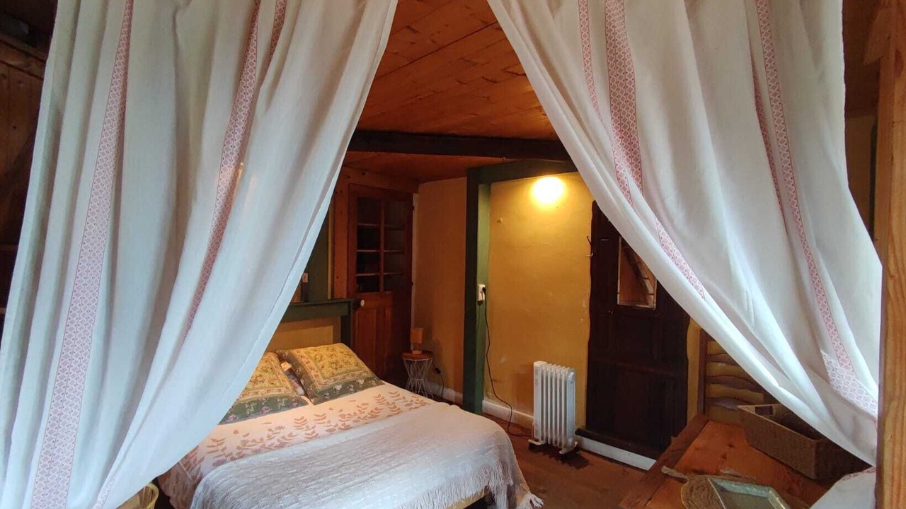 Photo of Bedroom in Yzeron