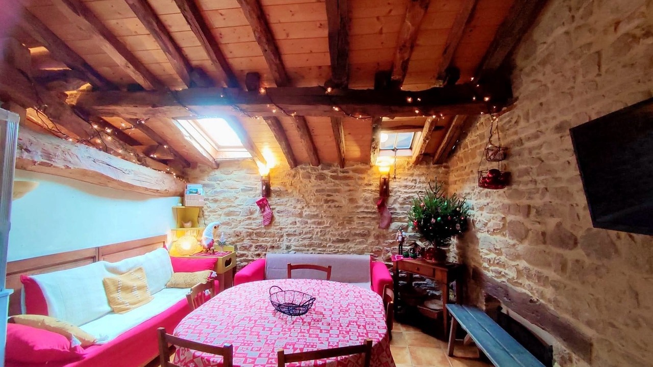 Photo of Livingroom in Yzeron