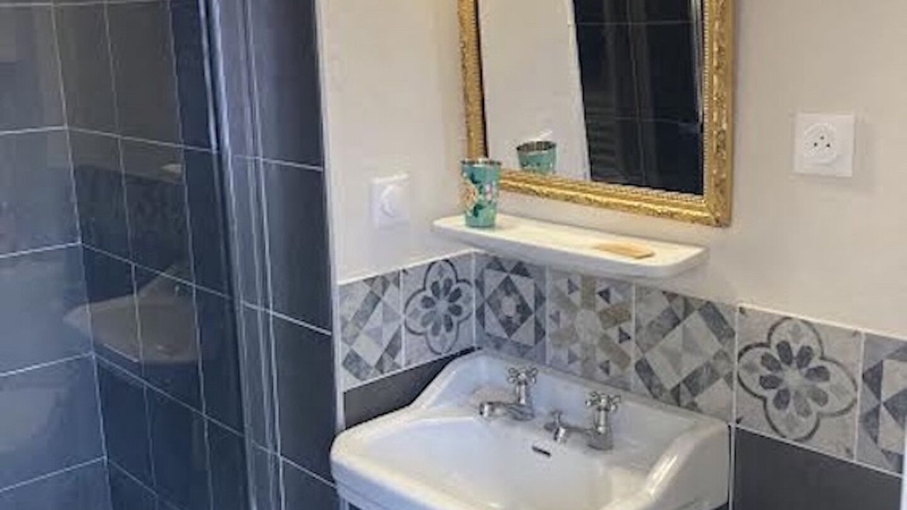 Photo of Bathroom in Aumont-Aubrac