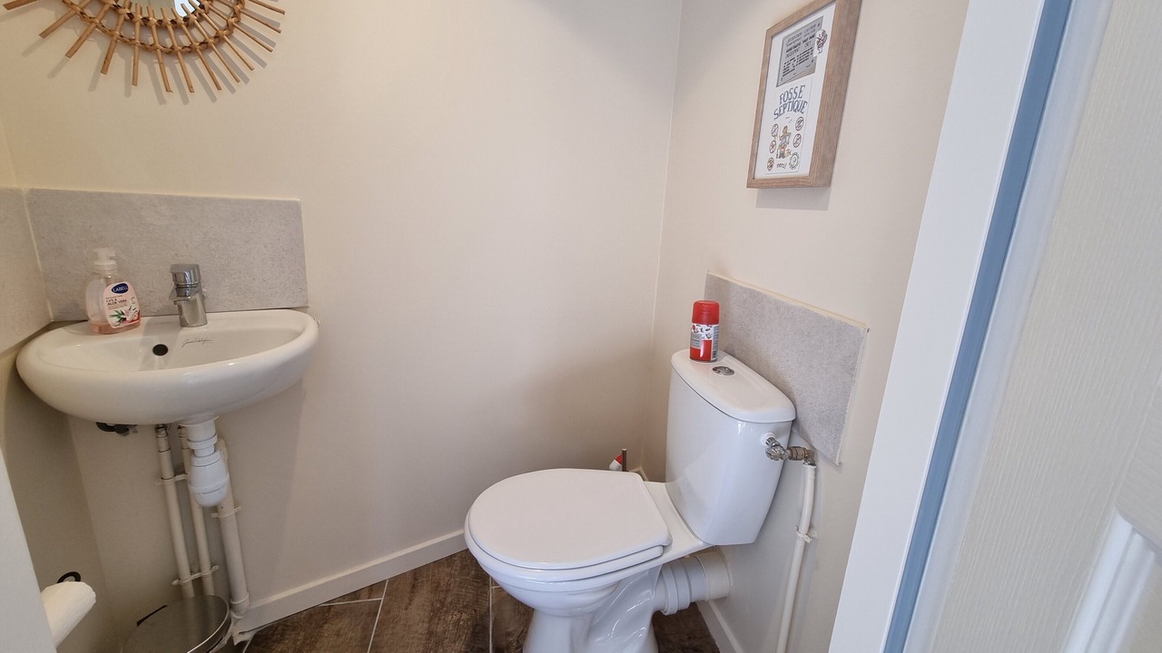 Photo of Bathroom in Menessaire