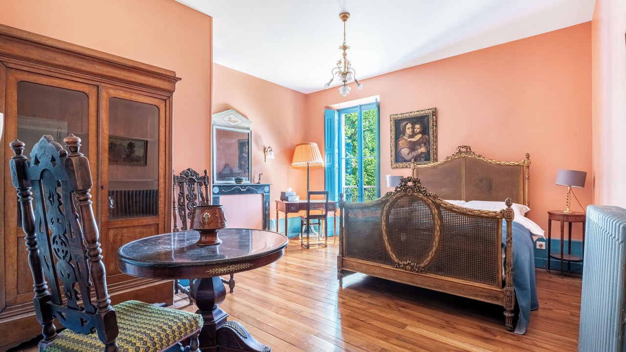 Photo of Bedroom in Liernais