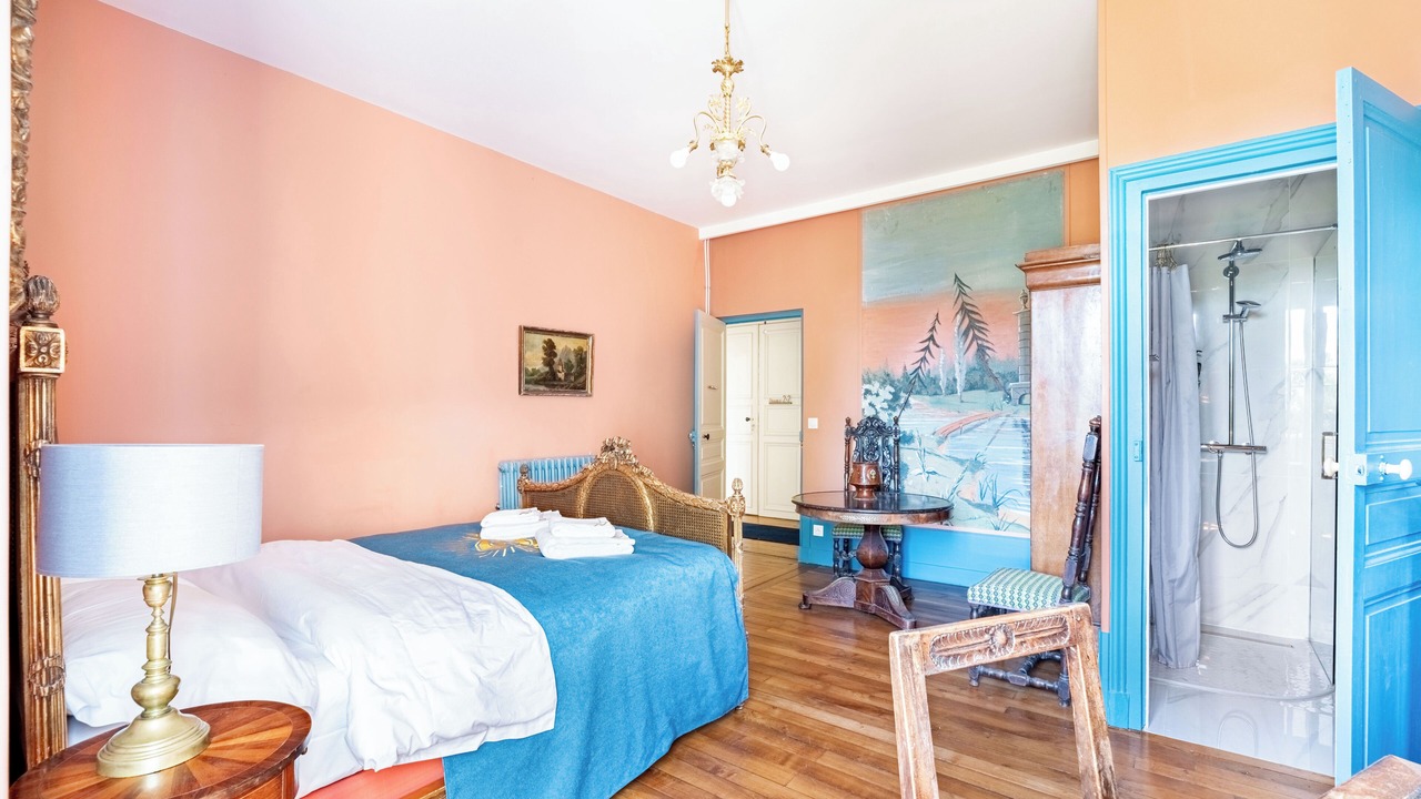 Photo of Bedroom in Liernais