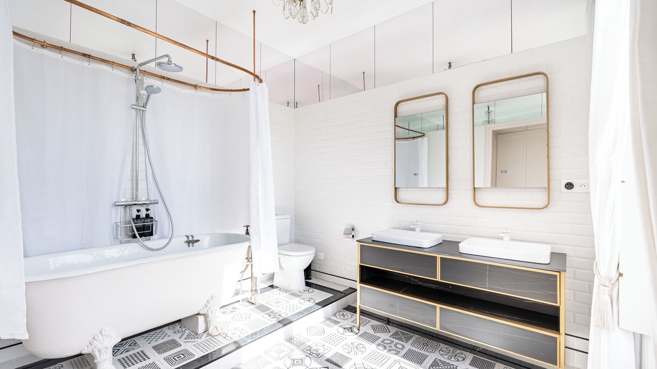 Photo of Bathroom in Liernais
