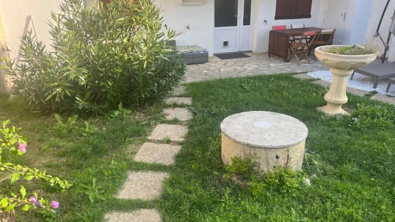 Photo of Outdoor in Villeneuve-le-Roi