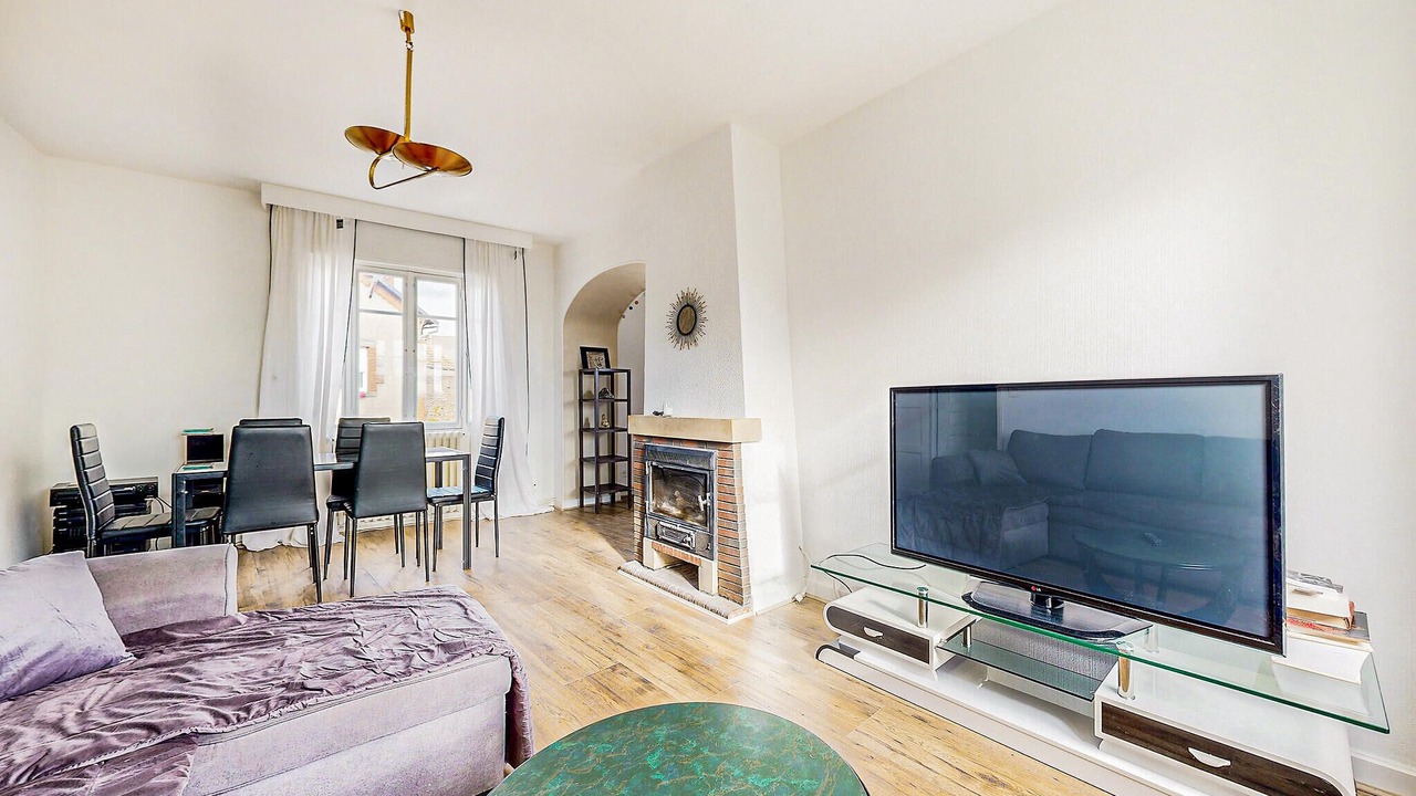 Photo of Bedroom in Issy-l'Eveque