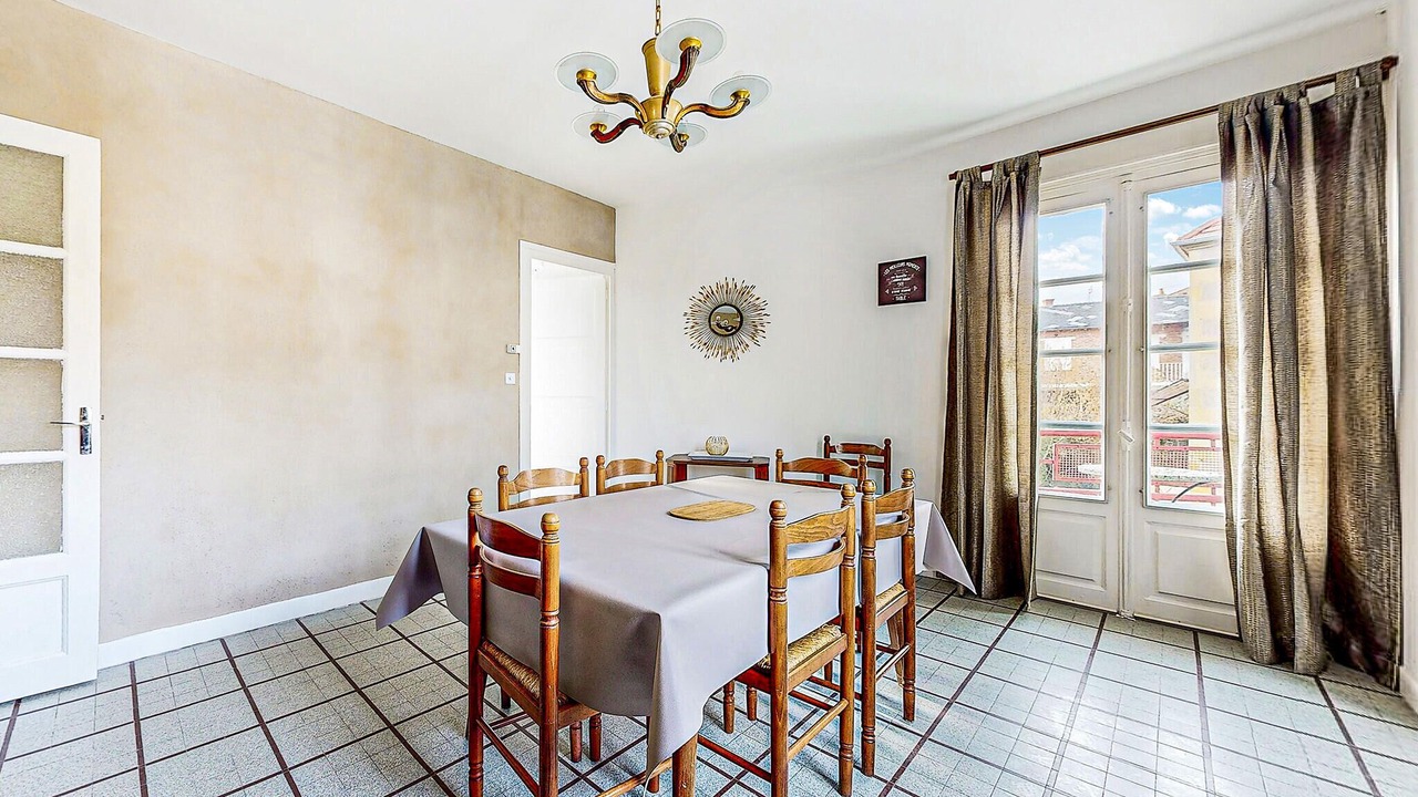 Photo of Bedroom in Issy-l'Eveque