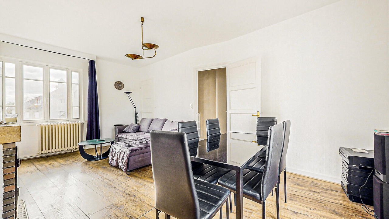 Photo of Bedroom in Issy-l'Eveque