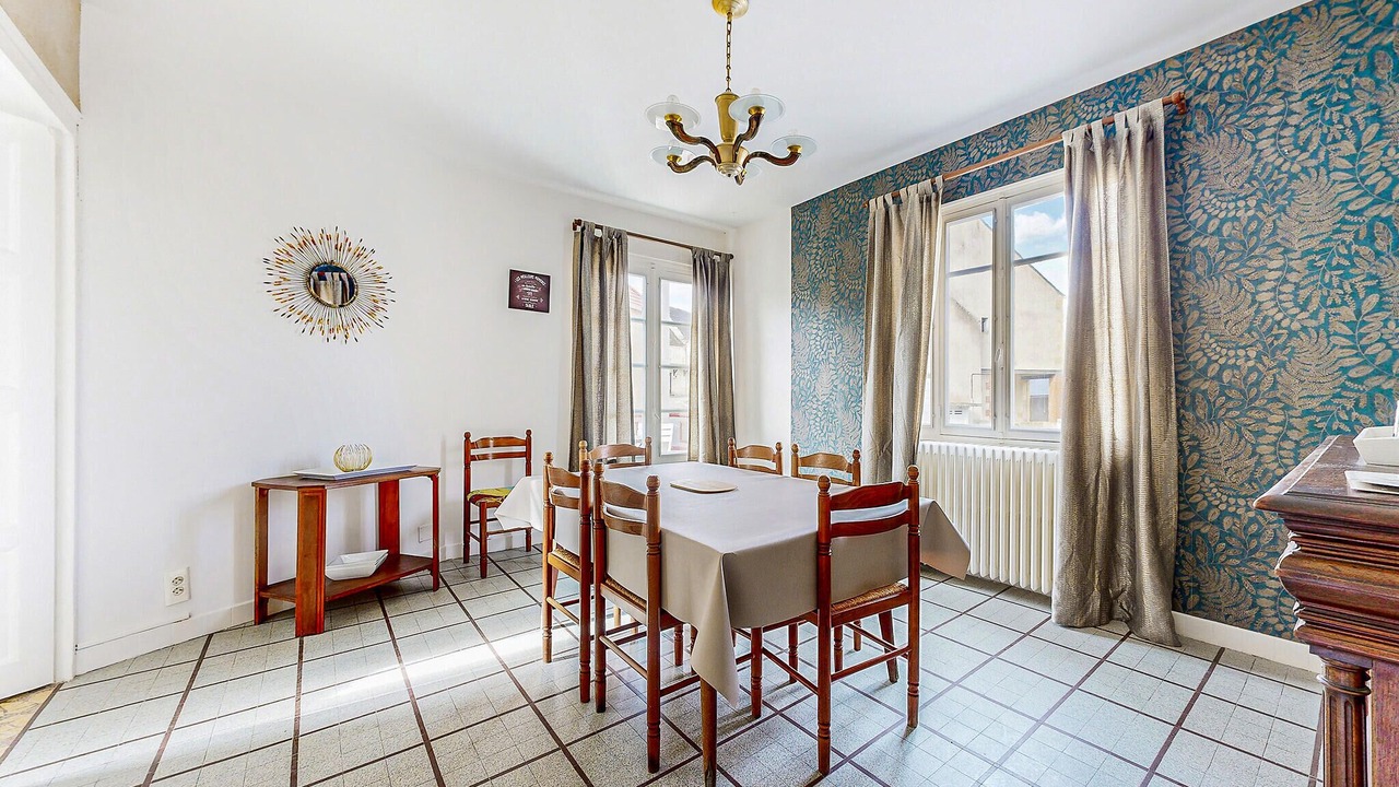Photo of Bedroom in Issy-l'Eveque