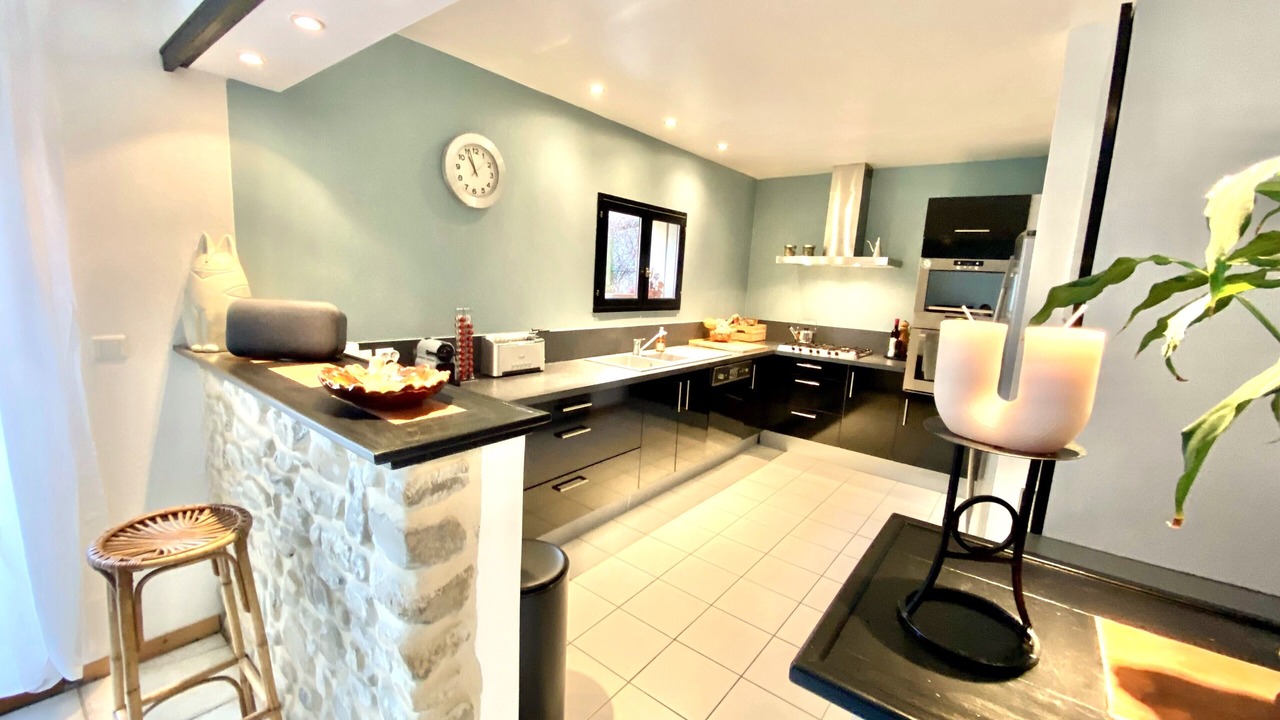 Photo of Kitchen in Saint-Maurice-d'Ibie
