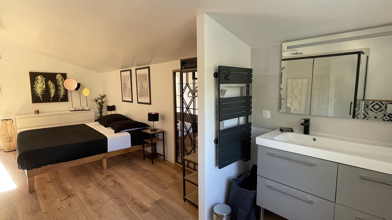 Photo of Bedroom in Montelimar