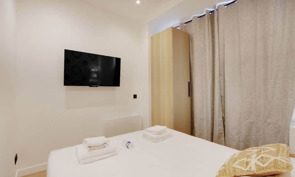 Photo of Bedroom in Quartier de la Salpetriere