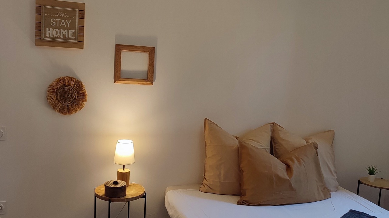 Photo of Bedroom in Saint-Paul-Trois-Chateaux