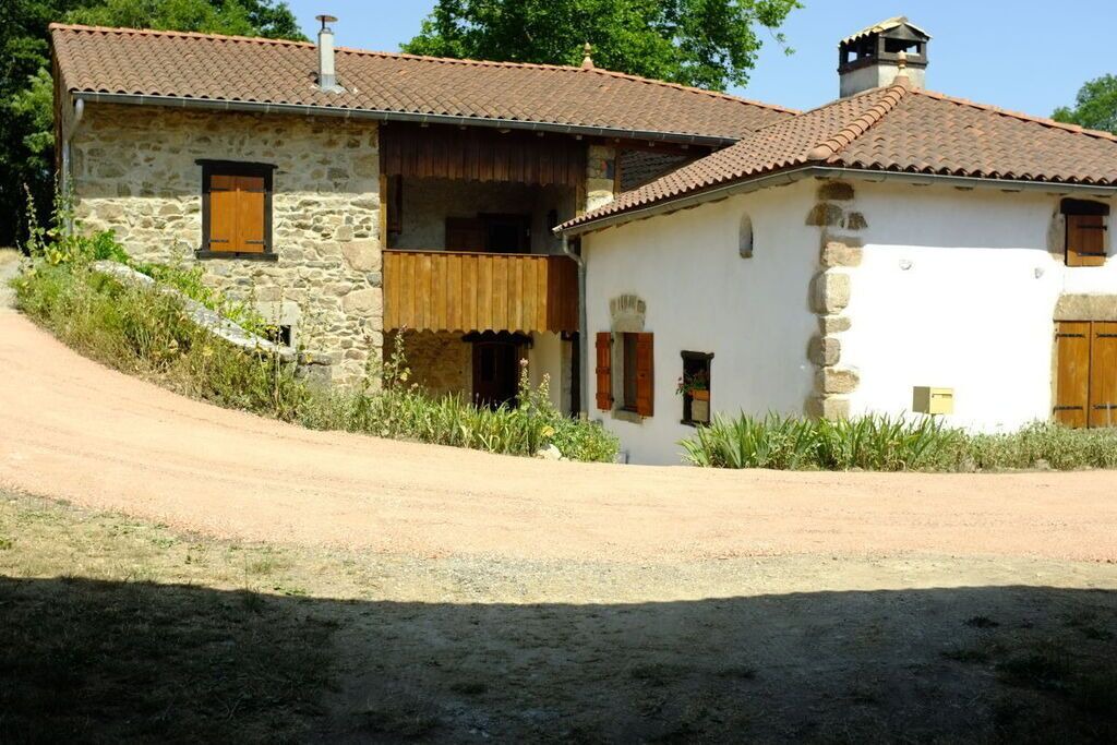 Photo of Outdoor in Saint-Pierre-le-Vieux