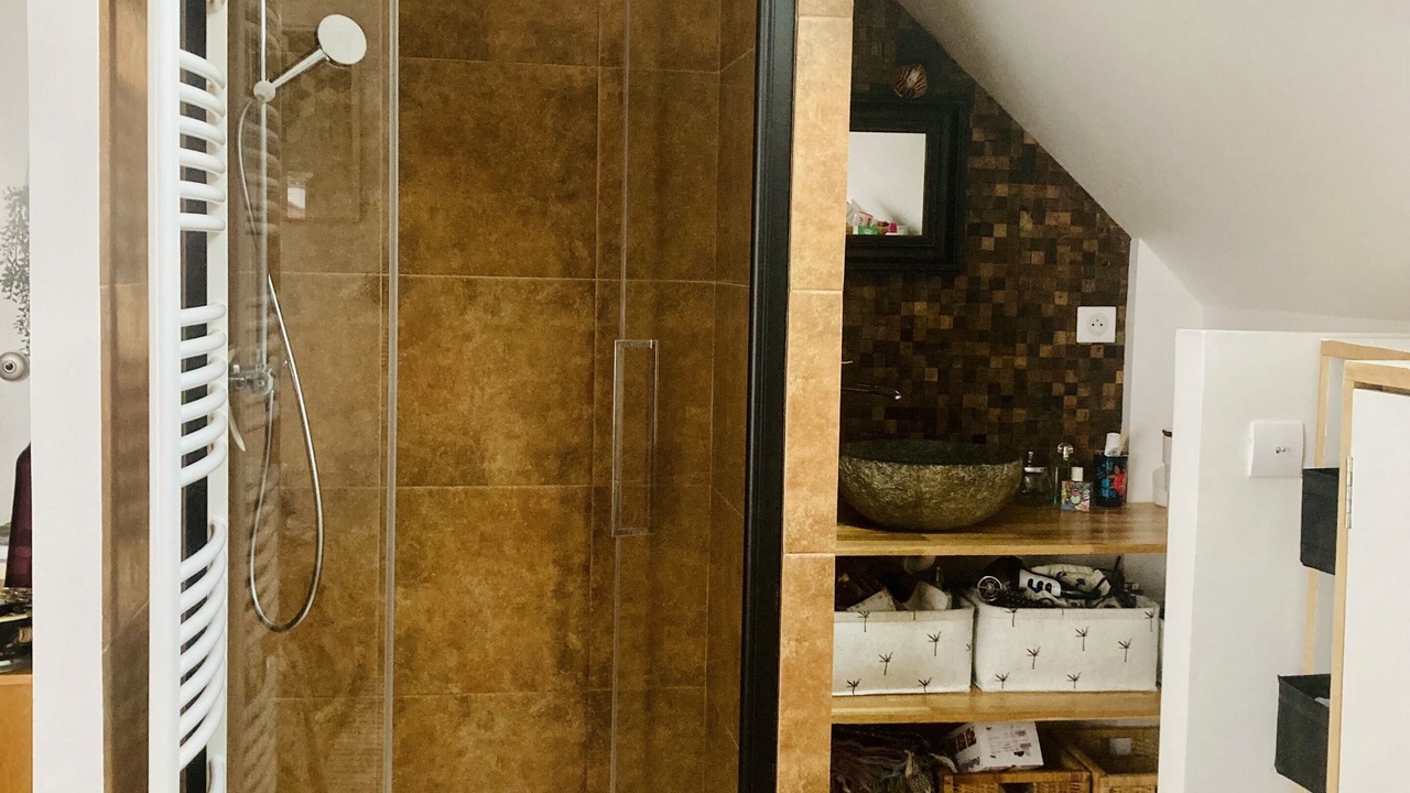 Photo of Bathroom in Palaiseau