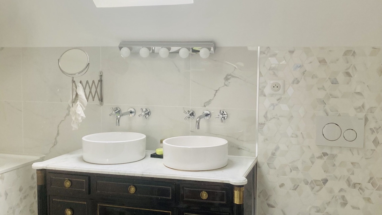 Photo of Bathroom in Palaiseau