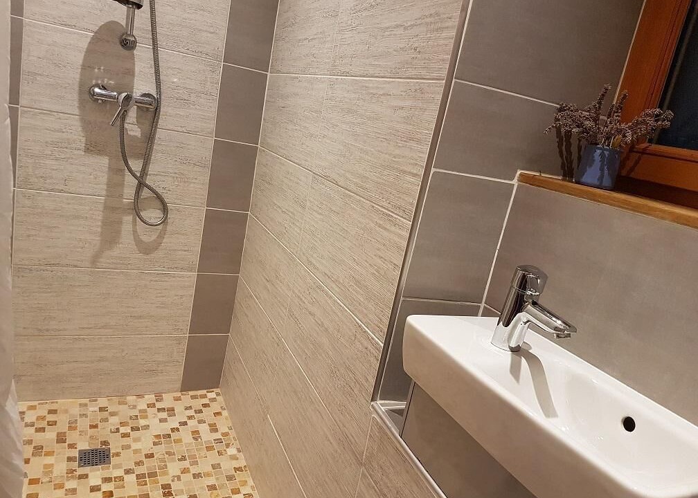 Photo of Bathroom in Montrottier