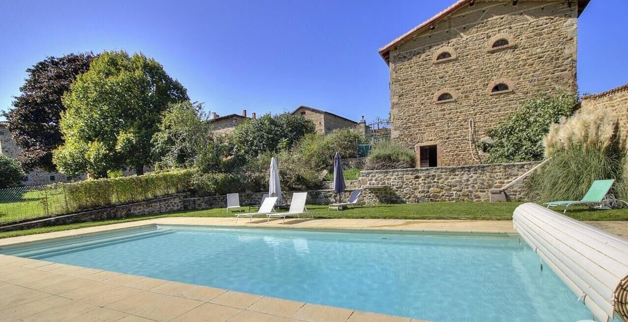Photo of Outdoor in Pomeys
