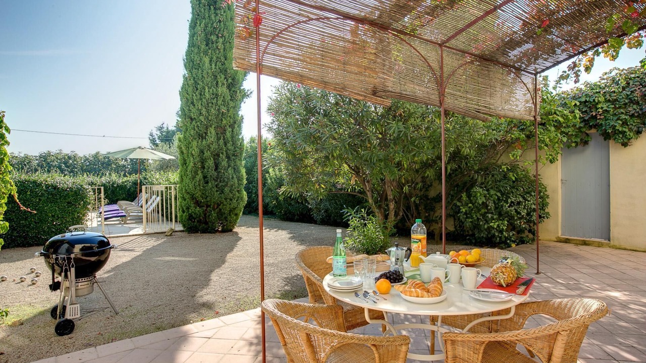 Photo of Outdoor in Caromb