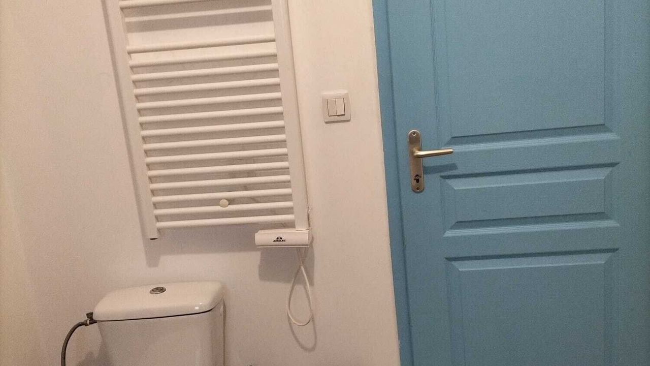 Photo of Bathroom in Antony