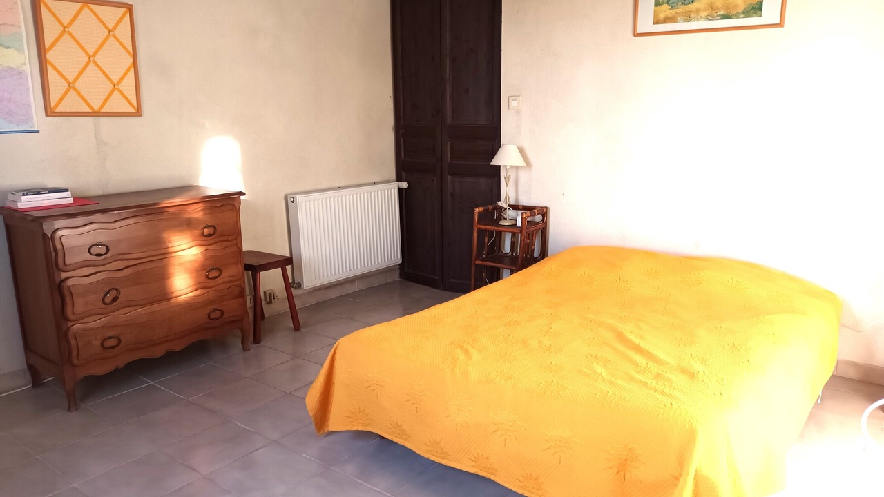 Photo of Bedroom in Saint-Paul-Trois-Chateaux