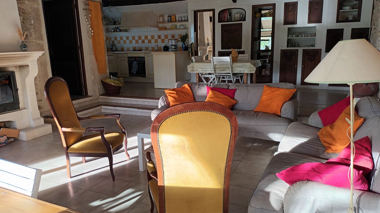 Photo of Livingroom in Saint-Paul-Trois-Chateaux