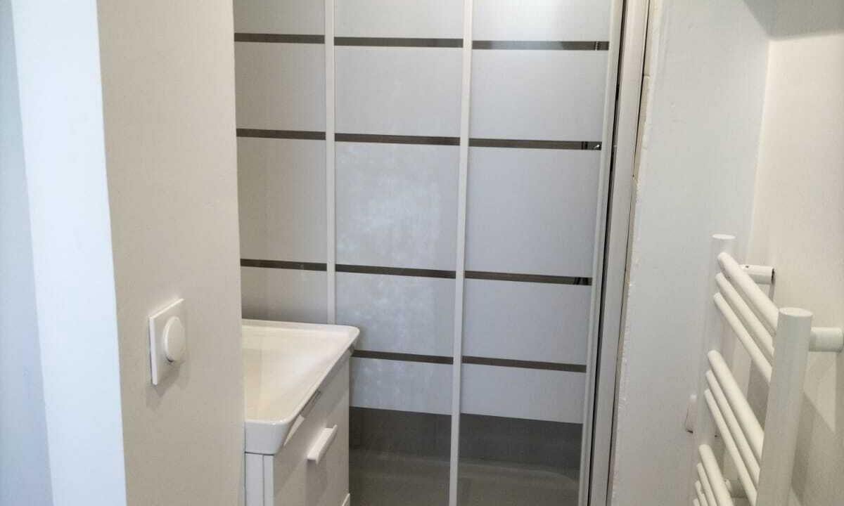 Photo of Bathroom in Antony