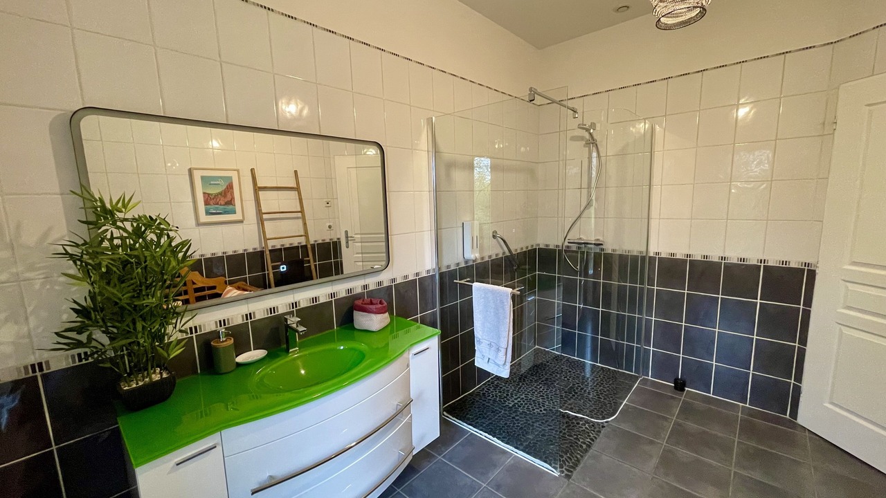 Photo of Bathroom in Montelimar