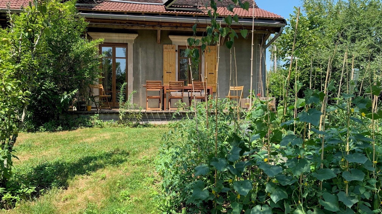 Photo of Outdoor in Saint Usuge