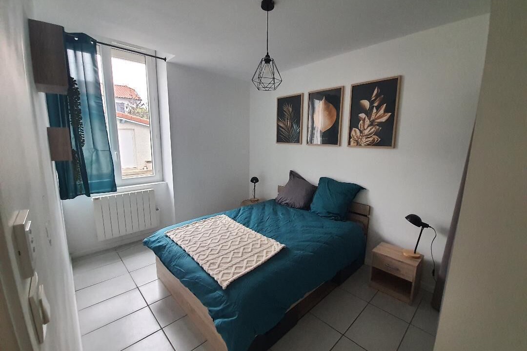 Photo of Bedroom in Anneyron