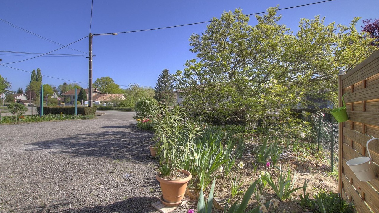 Photo of Outdoor in Saint-Julien-sur-Reyssouze