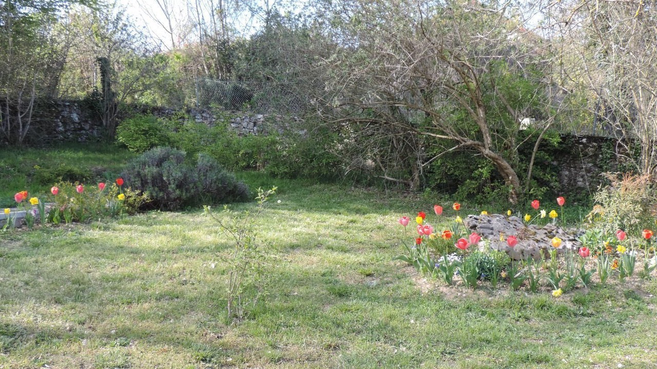 Photo of Outdoor in Andert-et-Condon