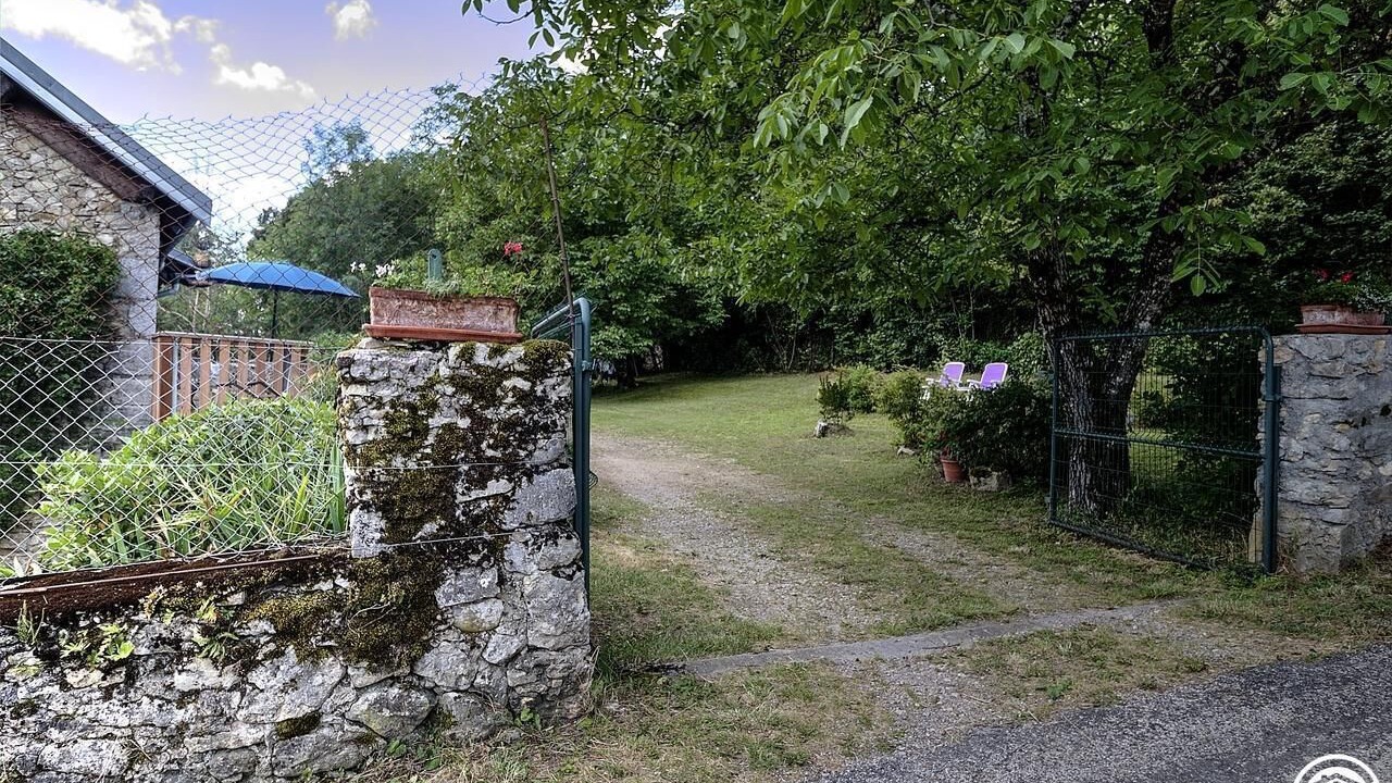 Photo of Outdoor in Andert-et-Condon