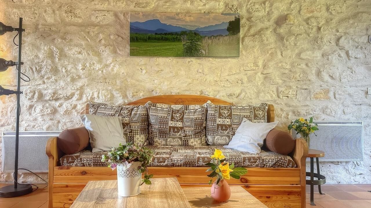 Photo of Livingroom in Andert-et-Condon