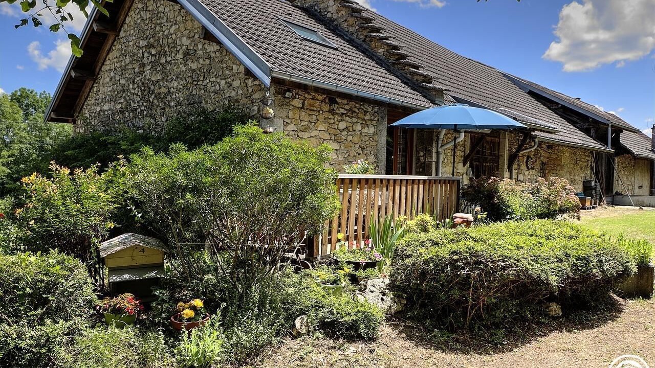 Photo of Outdoor in Andert-et-Condon