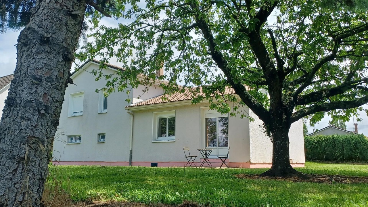 Photo of Outdoor in Montceau-les-Mines