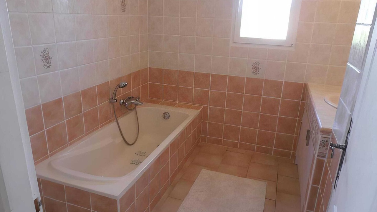 Photo of Bathroom in Saint-Maurice-sur-Eygues