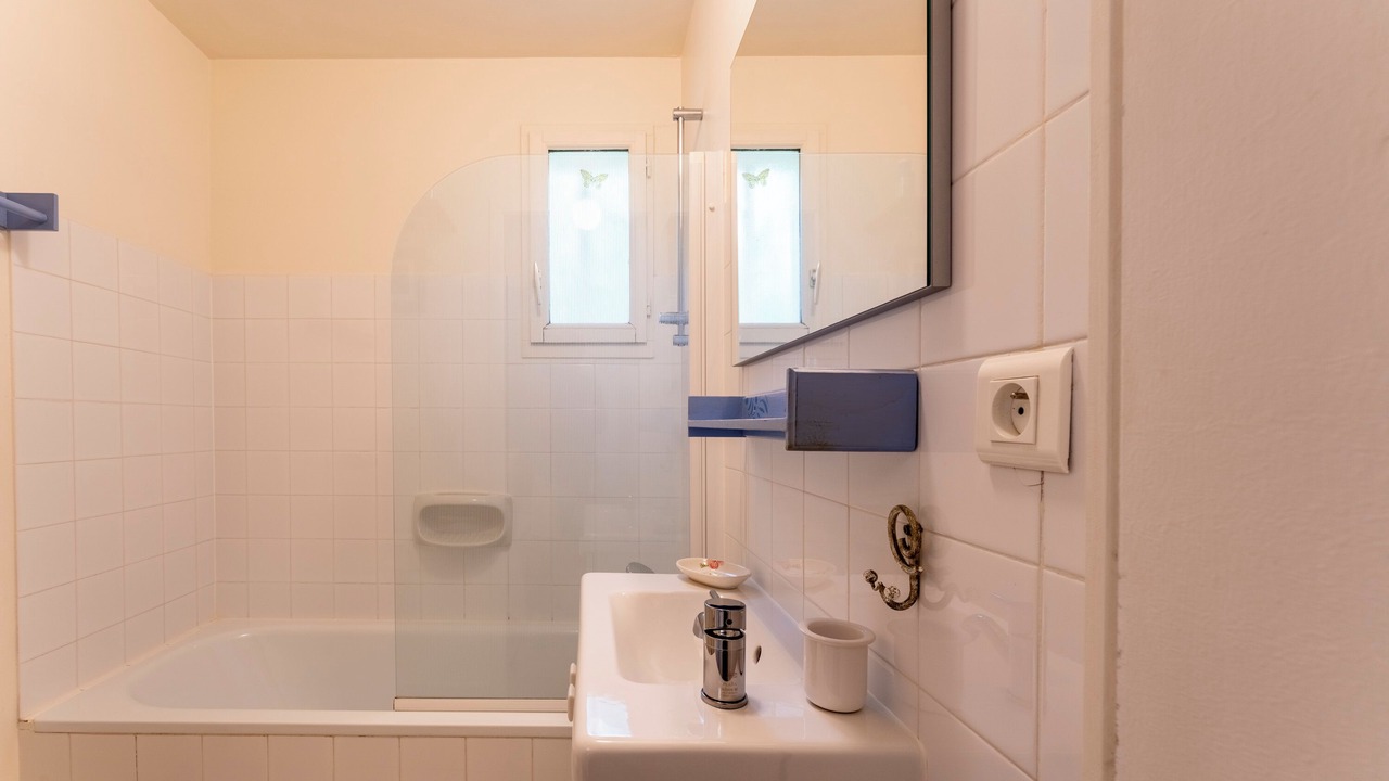 Photo of Bathroom in Malemort-du-Comtat