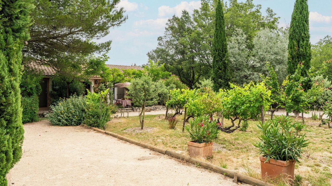 Photo of Outdoor in Malemort-du-Comtat