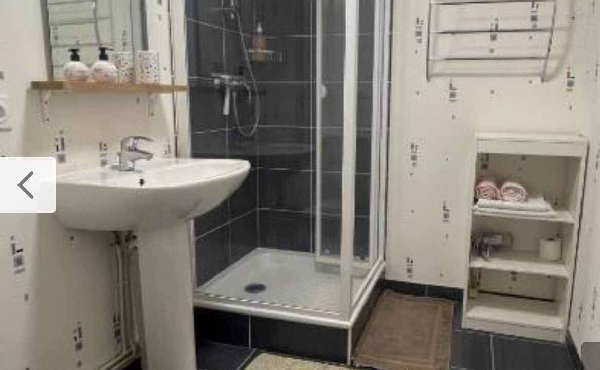 Photo of Bathroom in Ceyrat