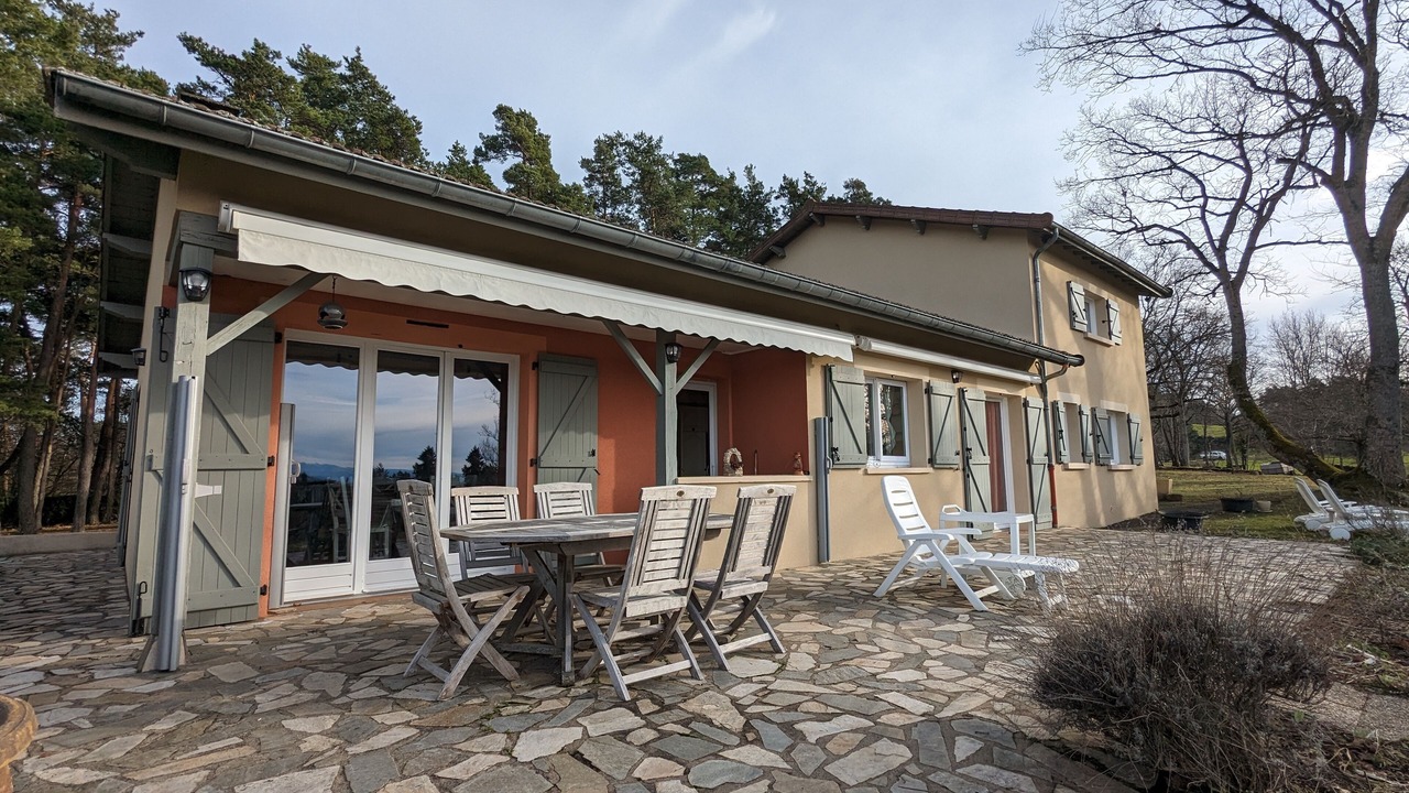 Photo of Outdoor in Sugeres
