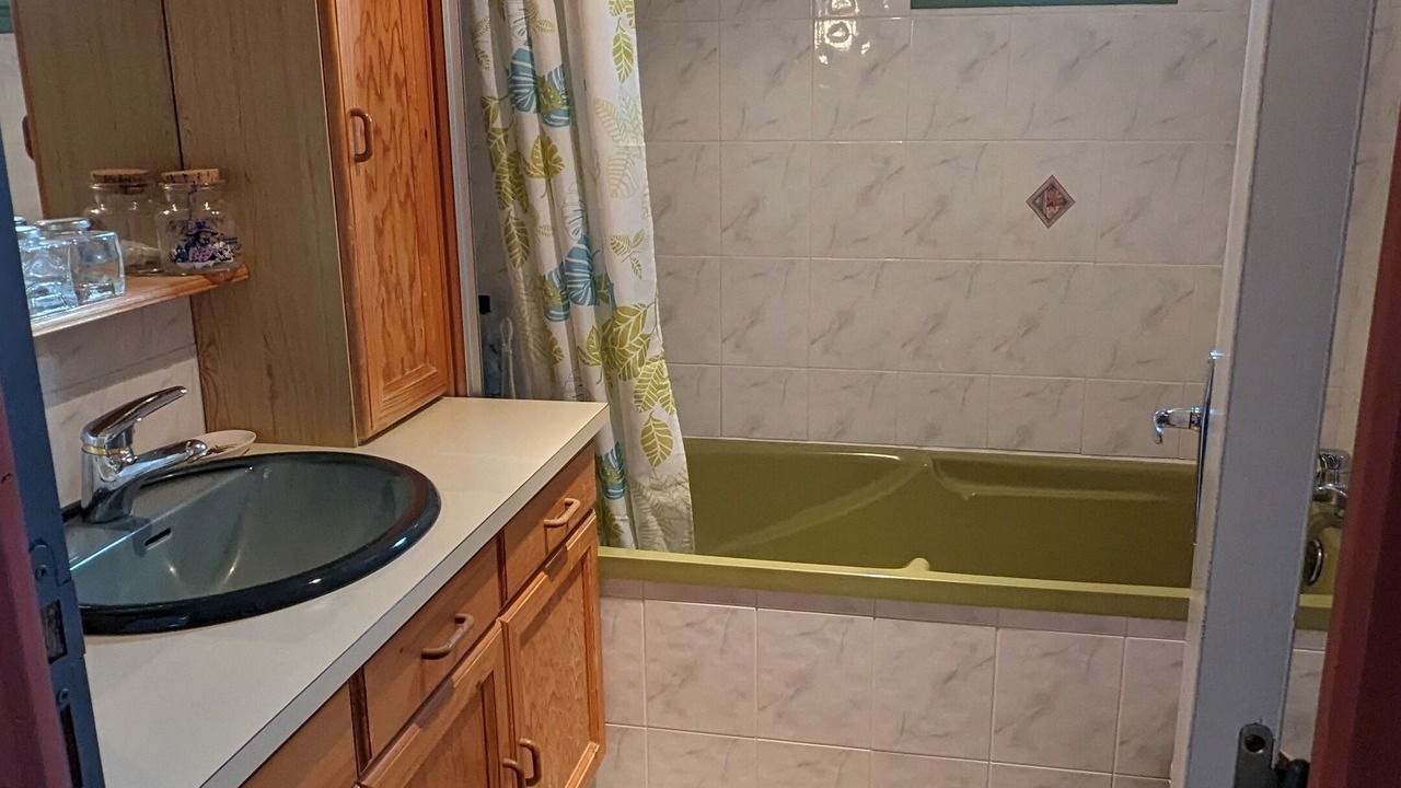 Photo of Bathroom in Sugeres