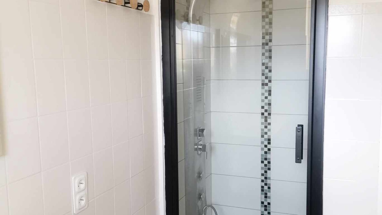 Photo of Bathroom in Saint-Germain-Lespinasse