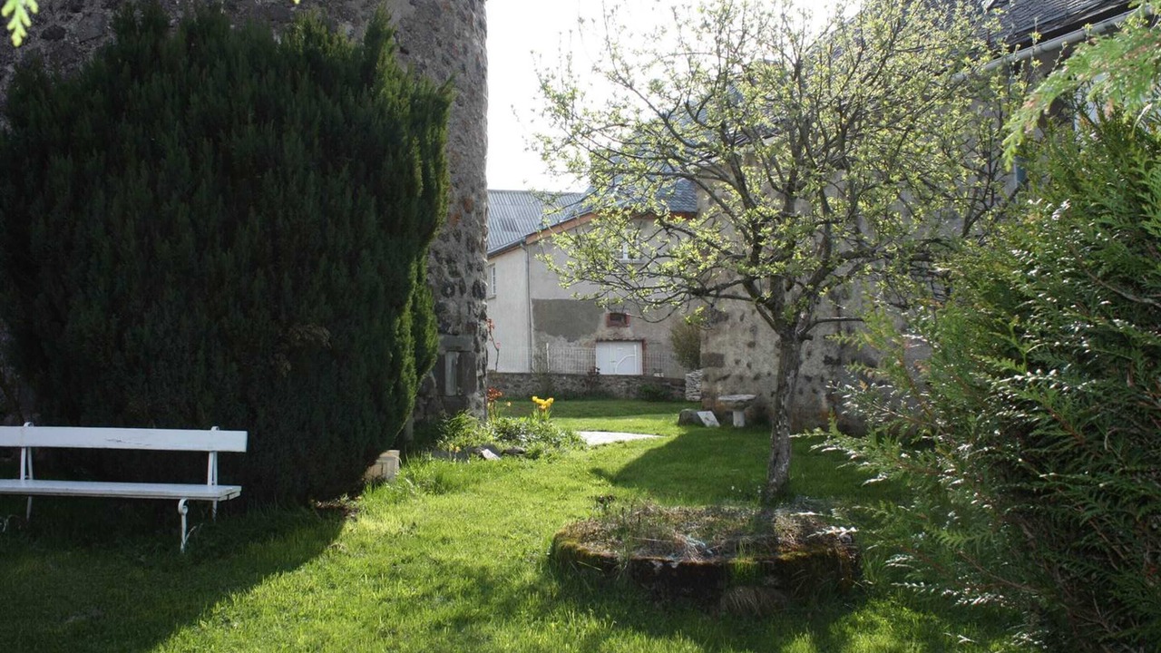 Photo of Outdoor in Saint-Martin-sous-Vigouroux