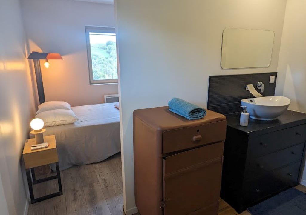 Photo of Bedroom in Saint-Cyr-les-Vignes