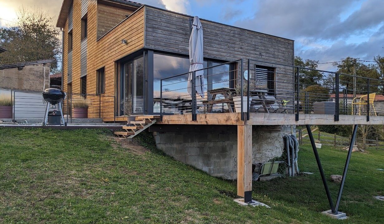 Photo of Outdoor in Saint-Cyr-les-Vignes