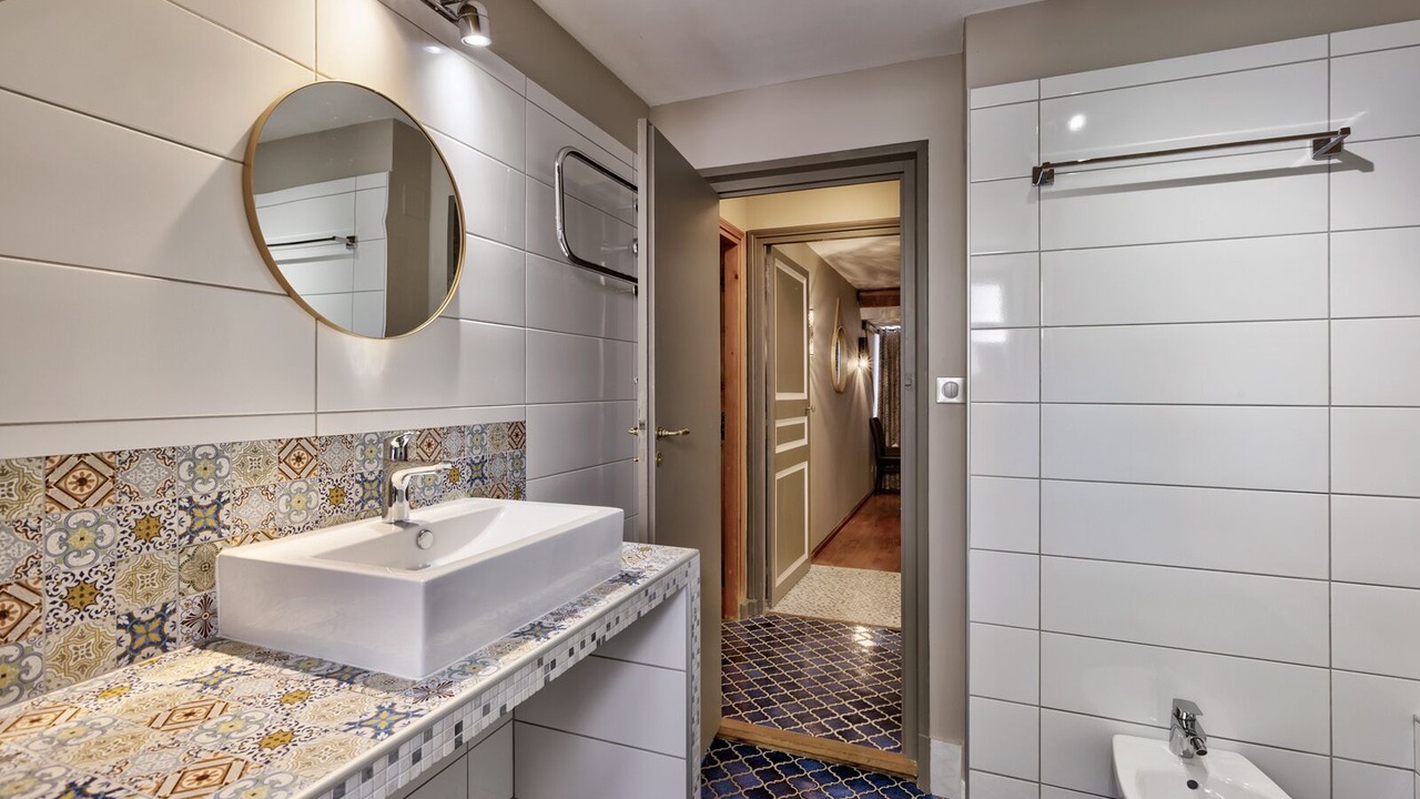 Photo of Bathroom in Cuisery